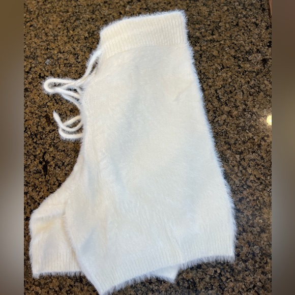 Fuzzy high waisted off white shorts. NWT - Picture 11 of 15